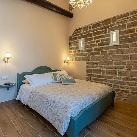 Apartament Dimora Il Campanone Charme&relax *