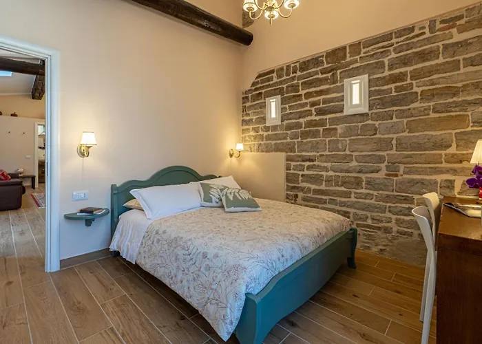 Апартаменти Dimora Il Campanone Charme&relax *